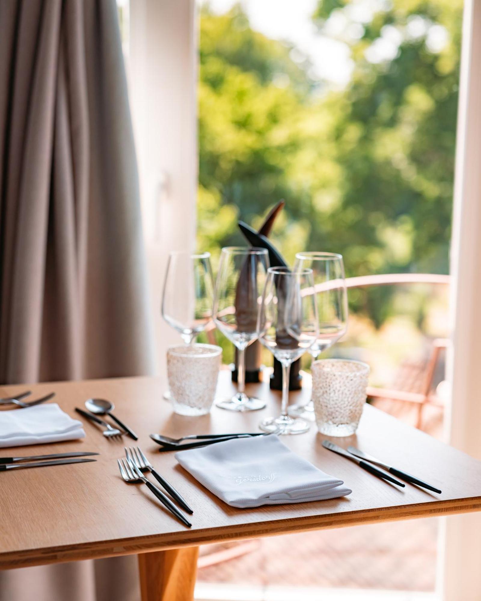 Ne5T Hotel & Spa Namur Ngoại thất bức ảnh